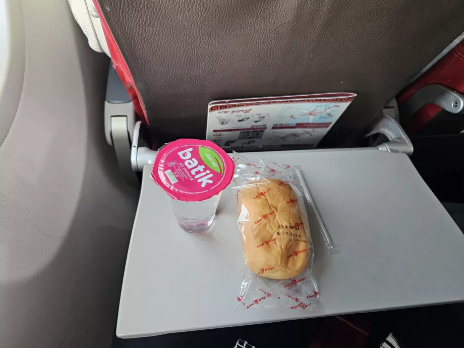 Förfriskningar på en kort inrikesflygning