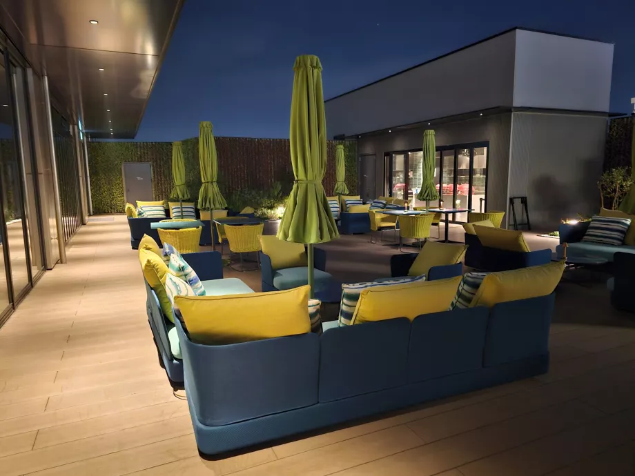 Uteterrass på restaurangen Gallery 11