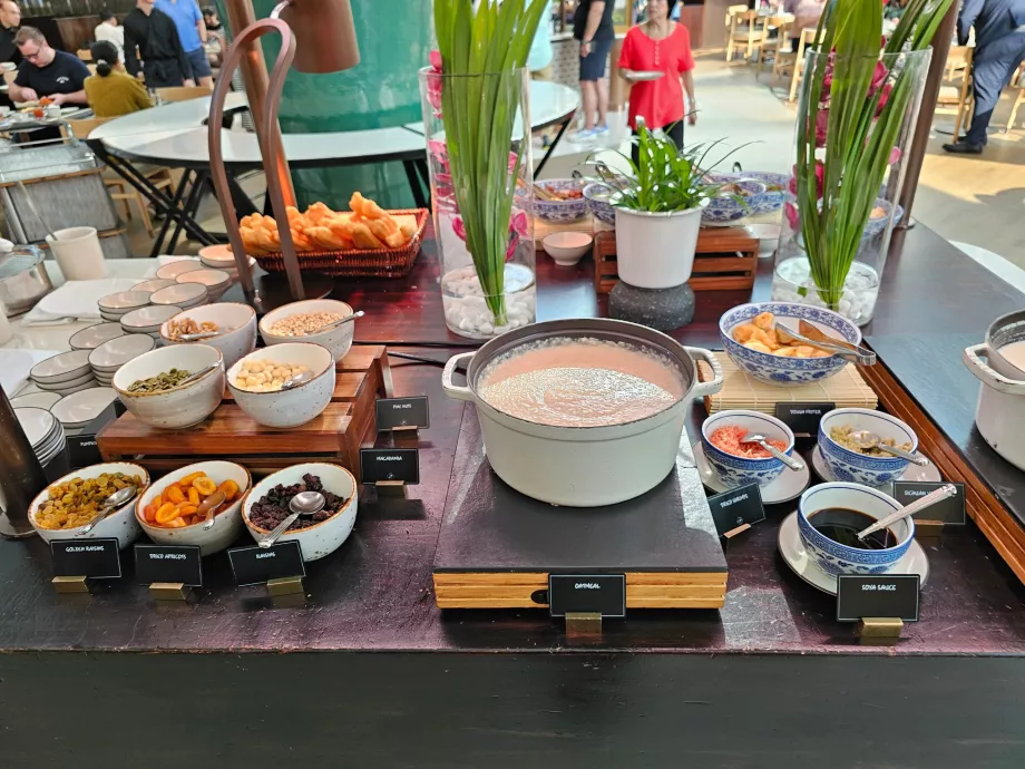 Frukost på restaurang Rise