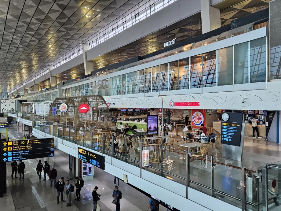 Restaurang i transitområdet, Terminal 3