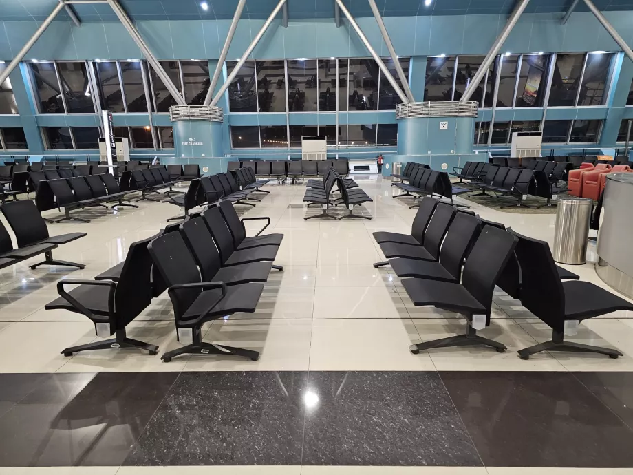 Sittplatser i Terminal 3, transitzonen