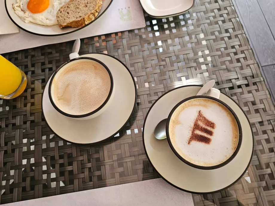 Frukost på restaurang Rise