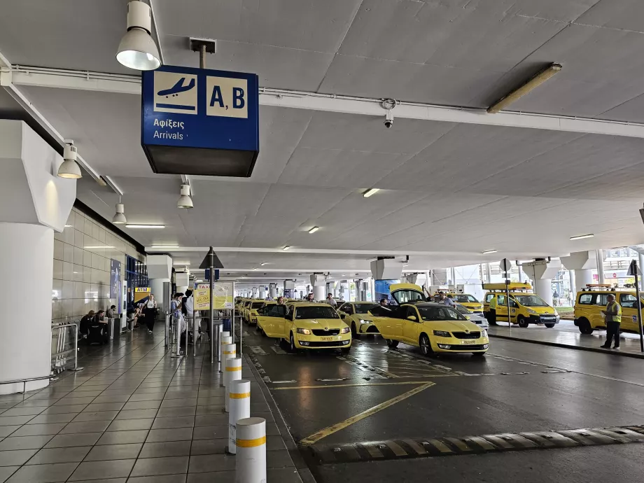 Taxi, Aten flygplats