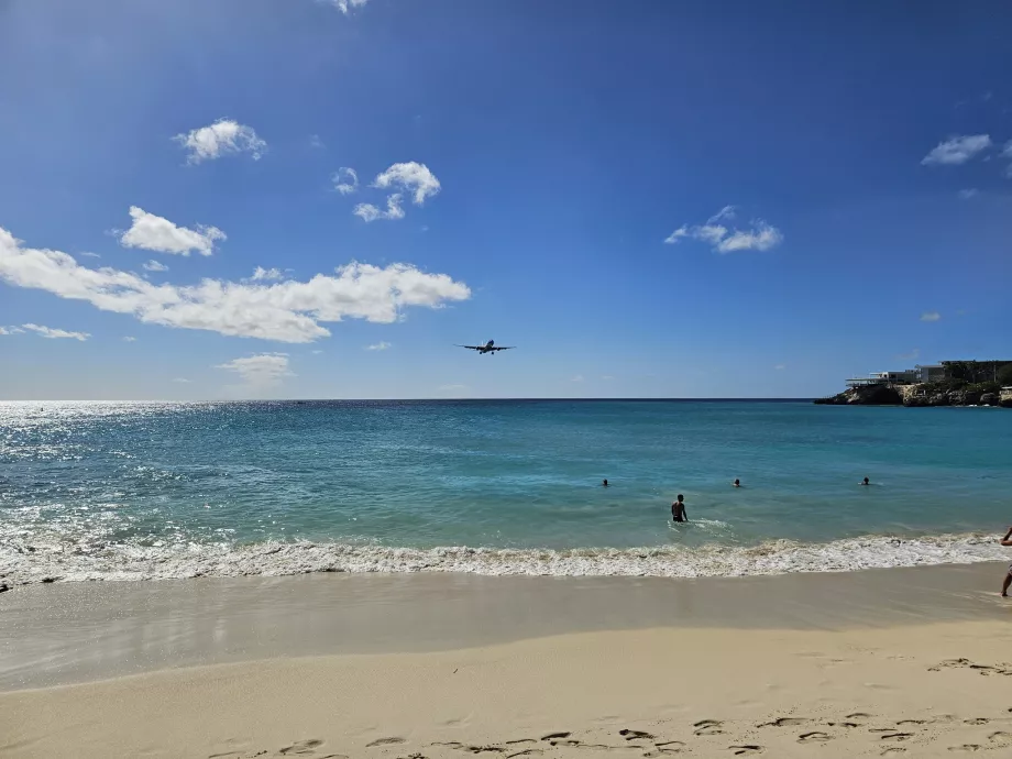Närmande plan till SXM flygplats