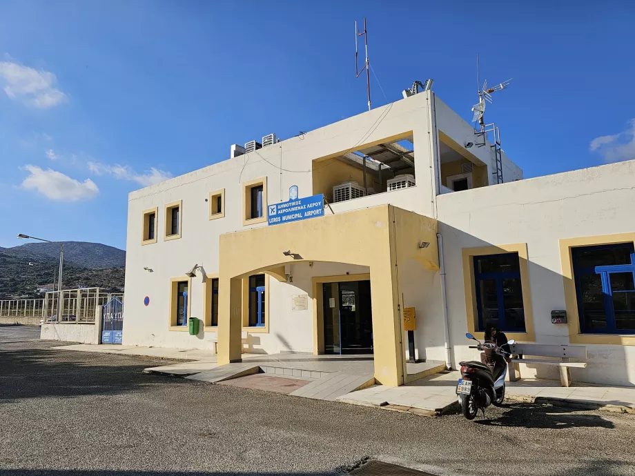 Leros flygplats huvudterminal och enda terminal