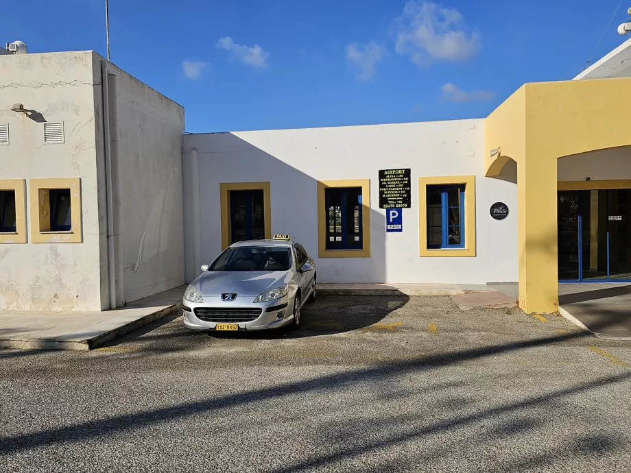 Taxistation, Leros flygplats