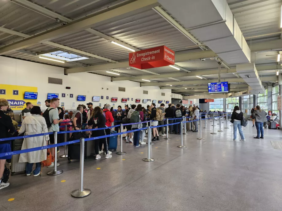 Incheckningshall, Terminal 1