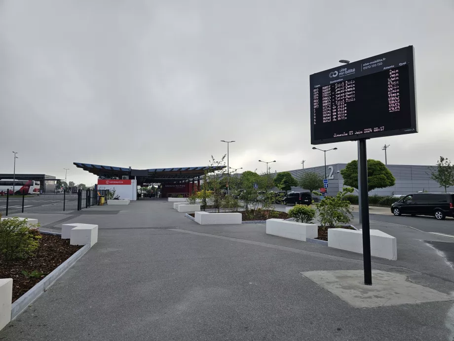 Busstation mellan terminalerna