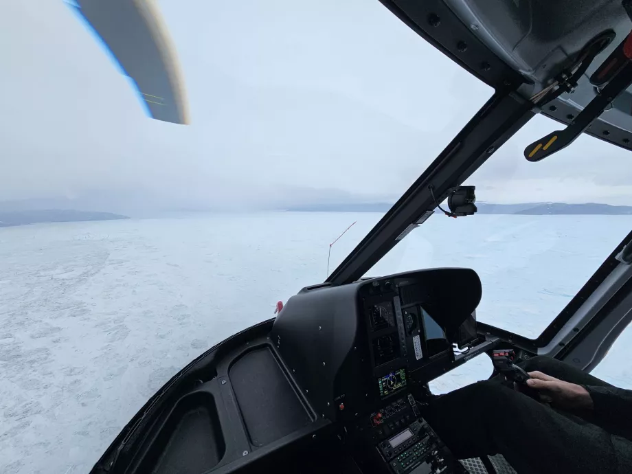 Cockpit i helikopter, Kangia Helicopter Tour
