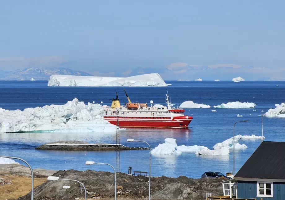 Ankomst med färjan till Ilulissat