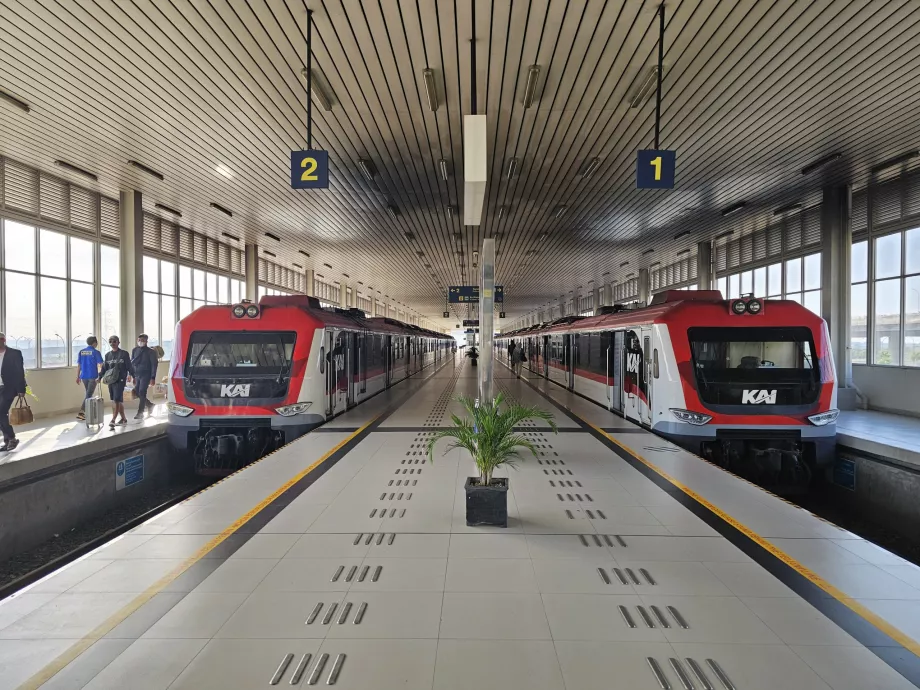 Tåg från YIA till centrum