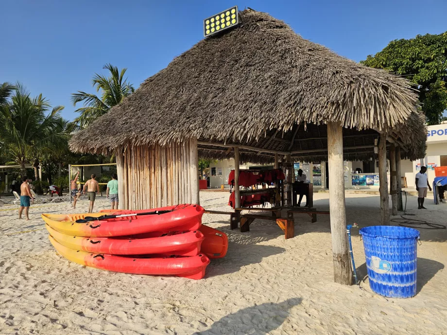 Vattensporter på Kendwa Beach