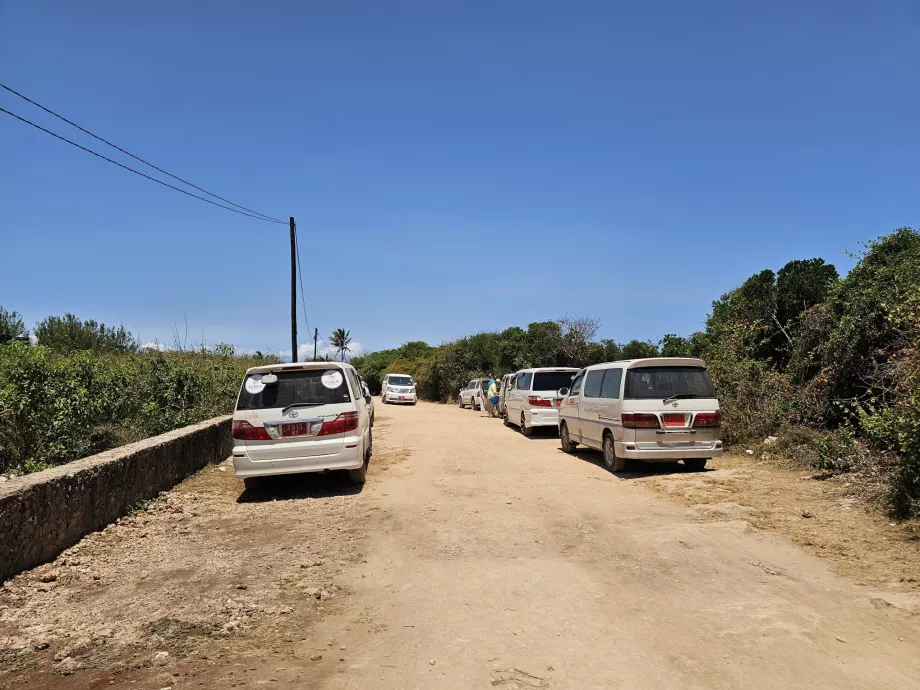 Parkering vid Mtende Beach