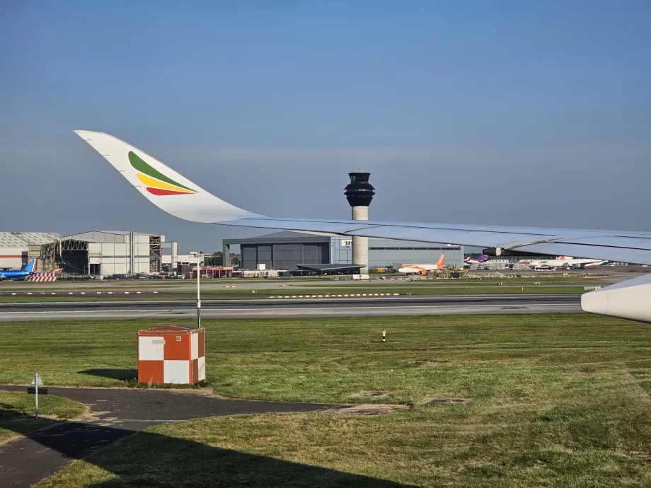 Ethiopian Airlines vid ankomst till Manchester