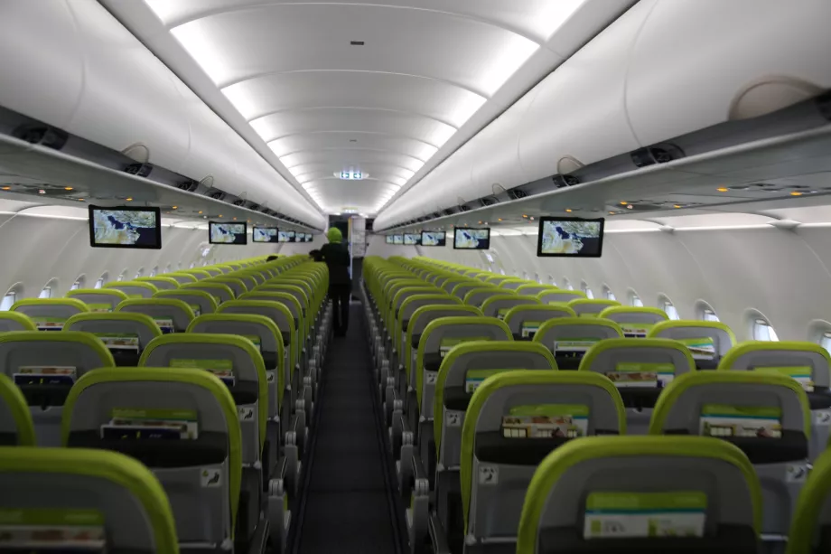 Interiör i A320 NEO SalamAir