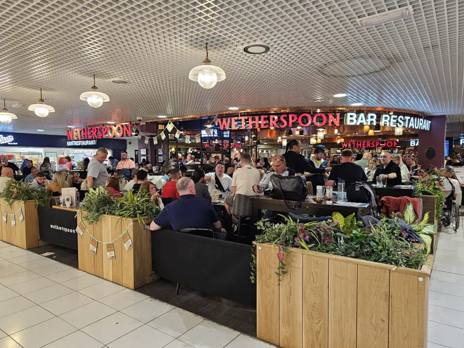 Restaurang i transitzonen