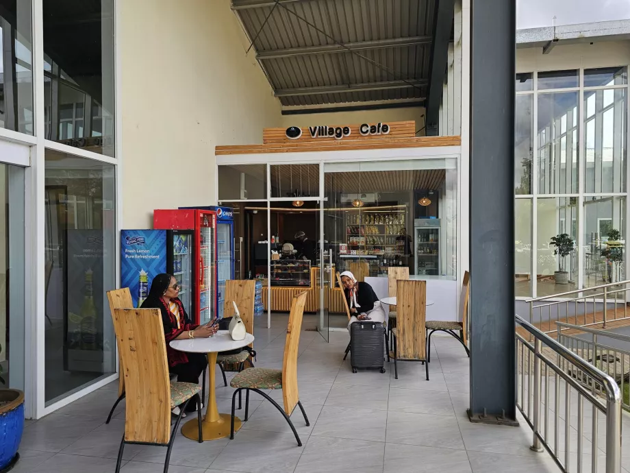 Café i ankomsthallen