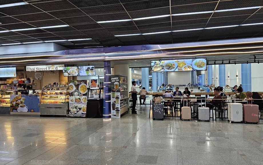 Förfriskningar, allmänna utrymmen i den internationella terminalen