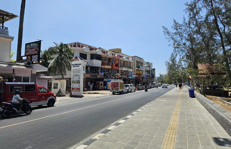 Karon strandpromenad