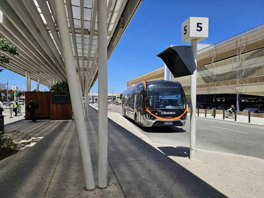 Buss riktning Vitrolles station