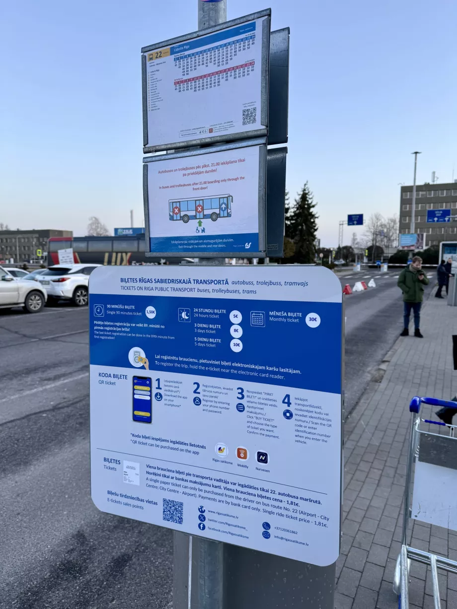 Tidtabell och appguide på Riga RIX-stationen