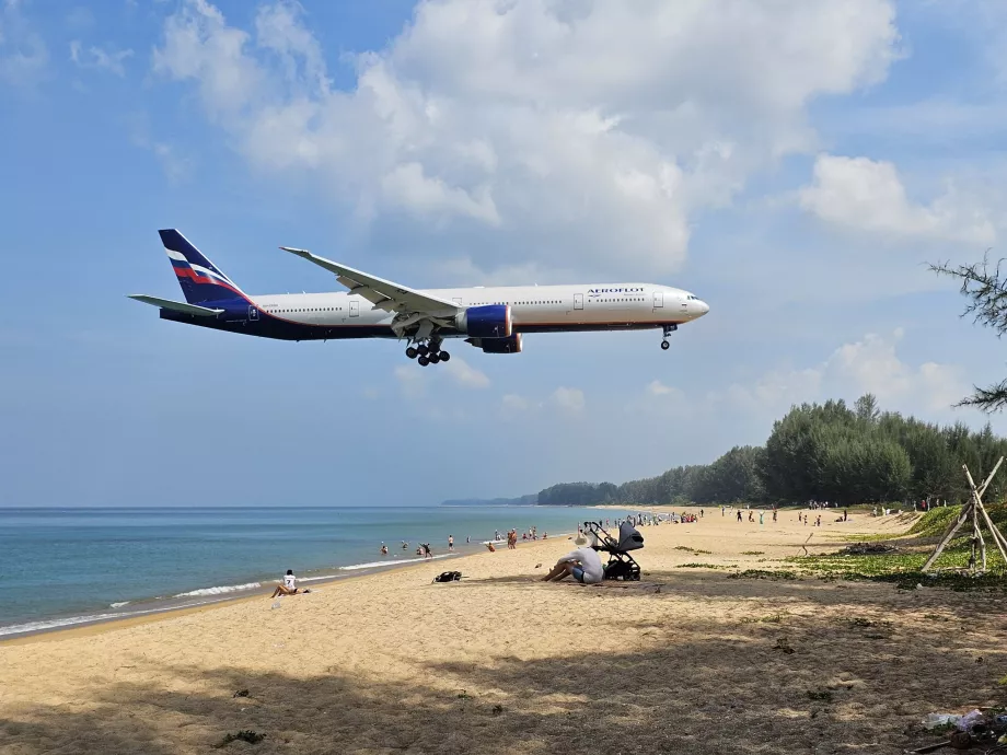 Aeroflot över Mai Khao