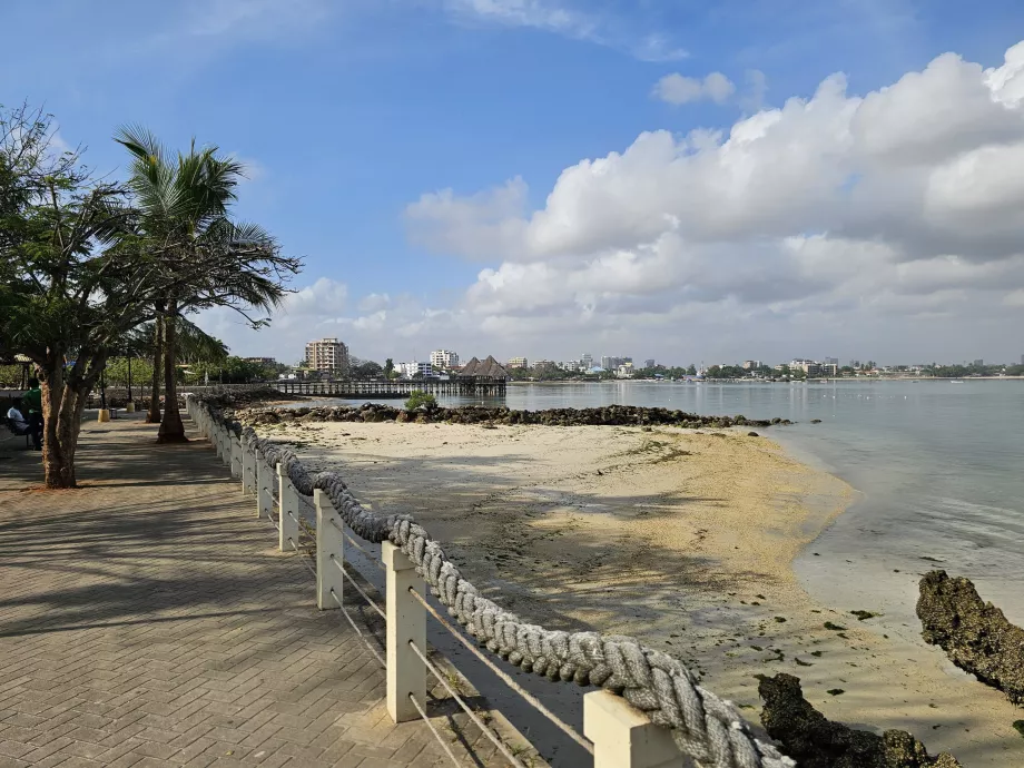 Strand vid Slipway Hotel