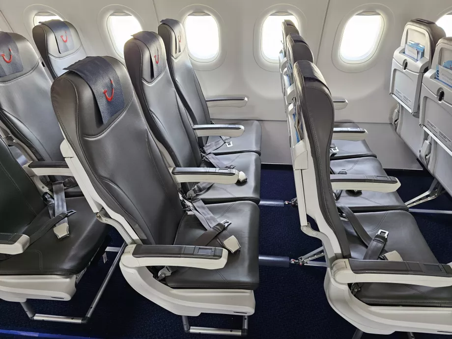 Sittplatser Tui fly Belgien