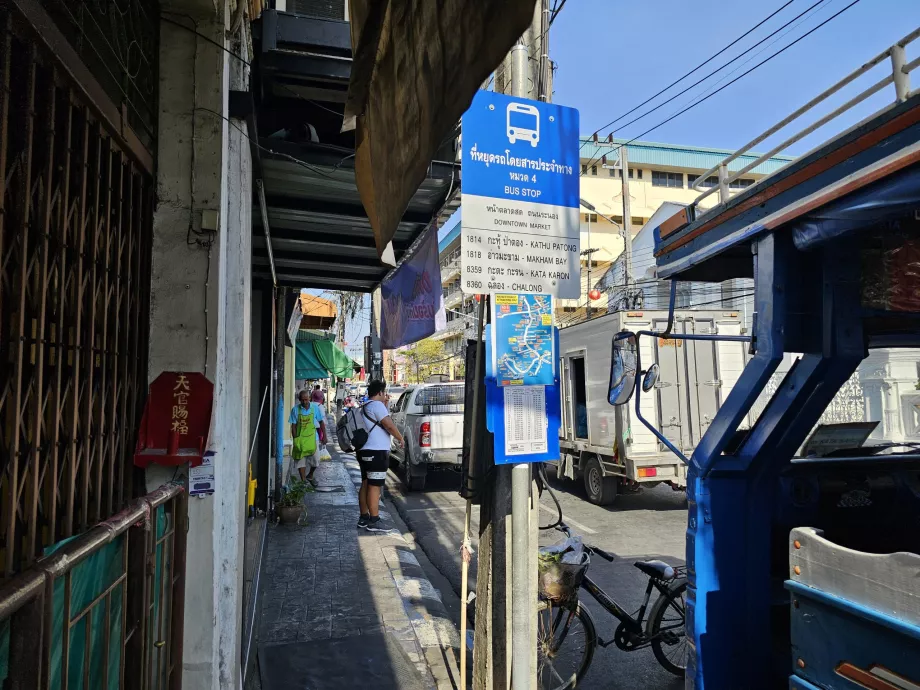Stoppskylt på Ranong Street