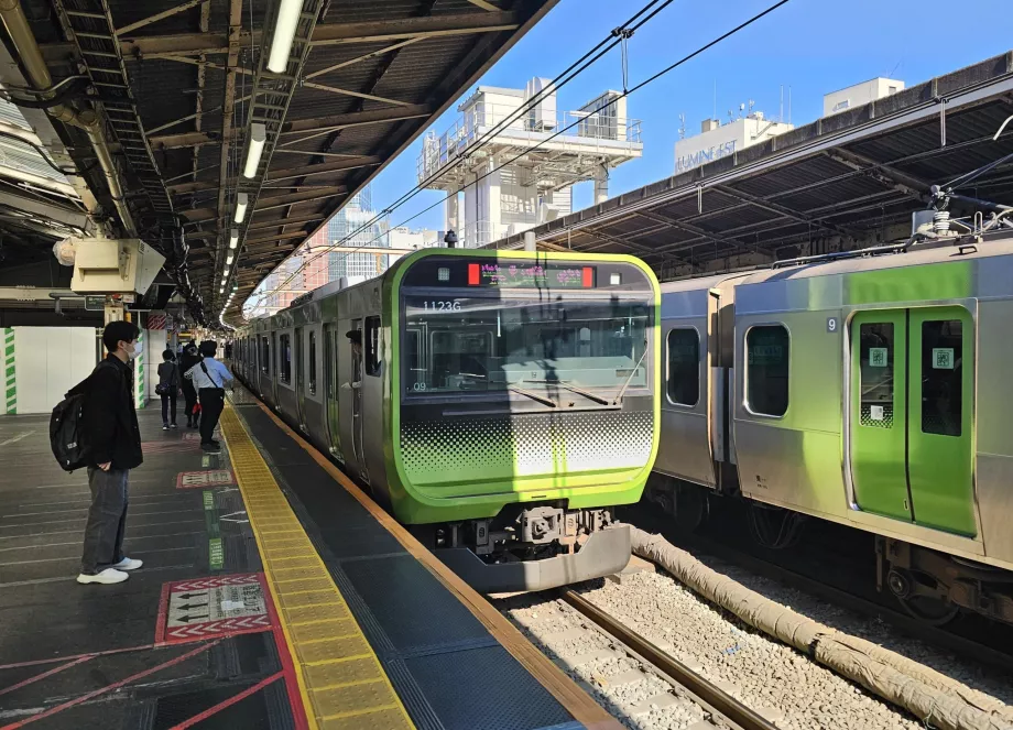 Tåg JR, Yamanote-linjen