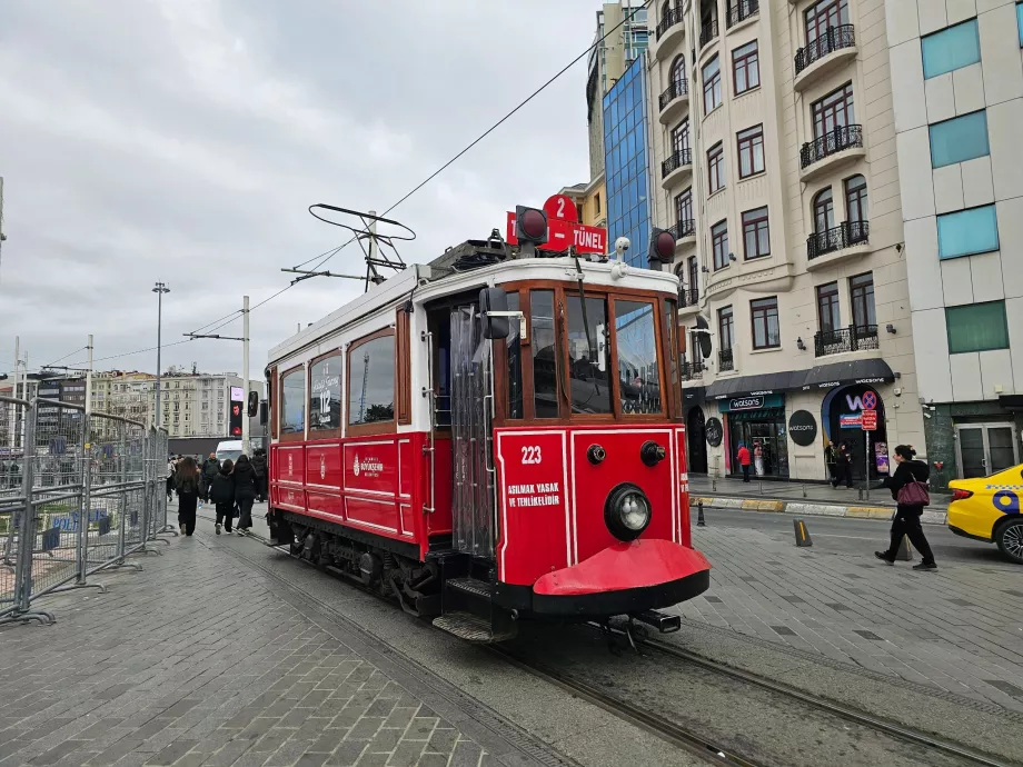 Historiska Taksim - Tünel Spårvagn