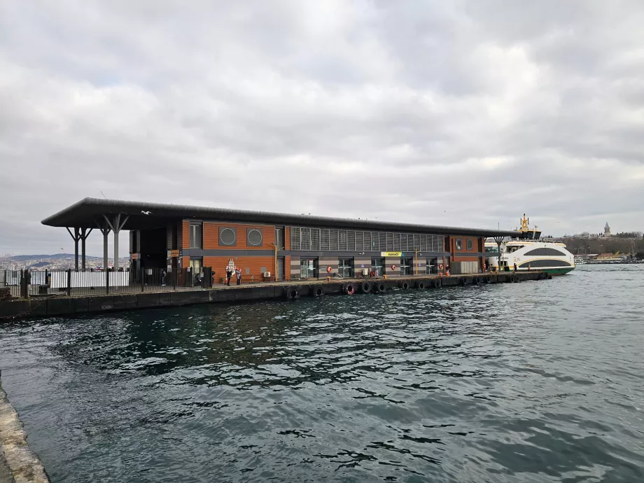 Karaköy färjehamn