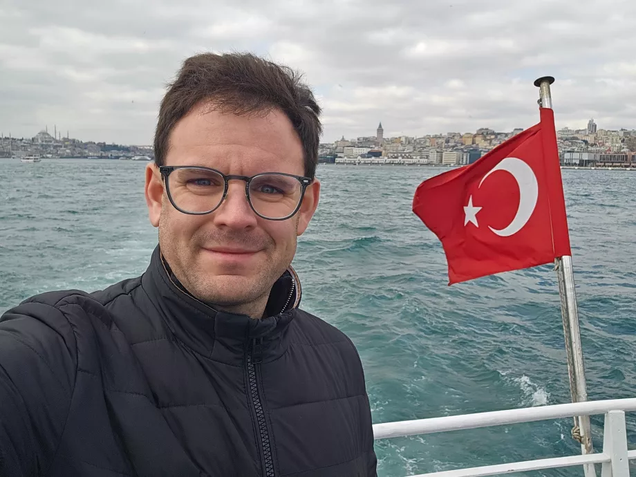 Jag på båten till Jungfrutornet