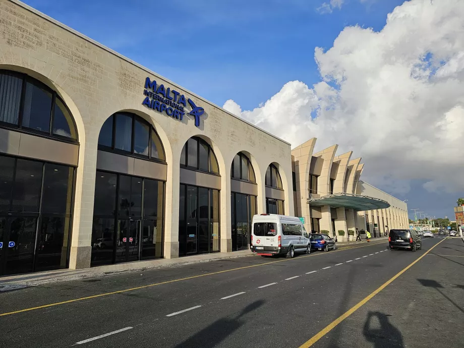Malta Flygplats Terminal
