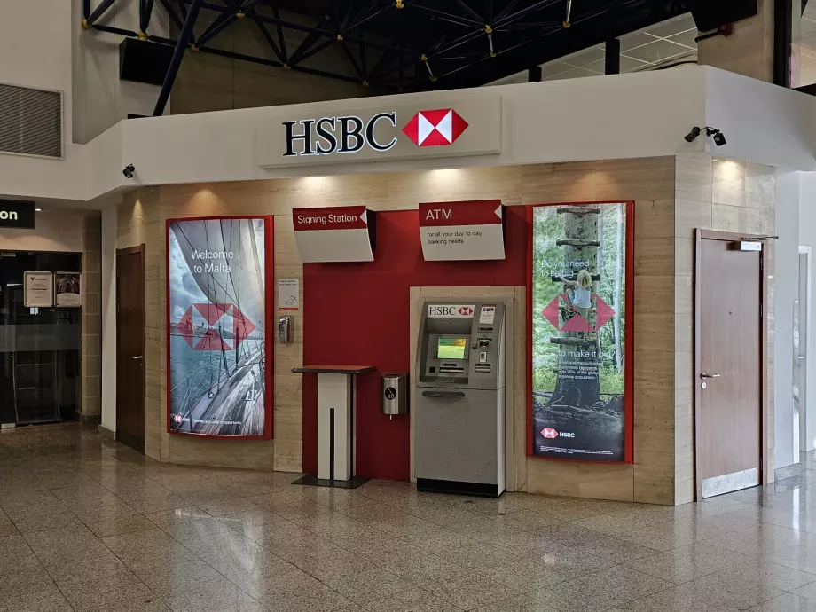 HSBC ATM, ankomsthallen