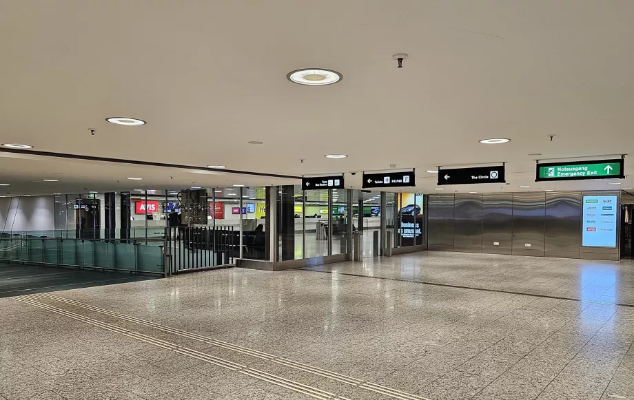 Biluthyrning, ZRH Airport