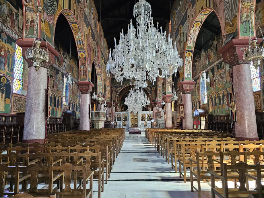 Evangelismos kyrka, interiör