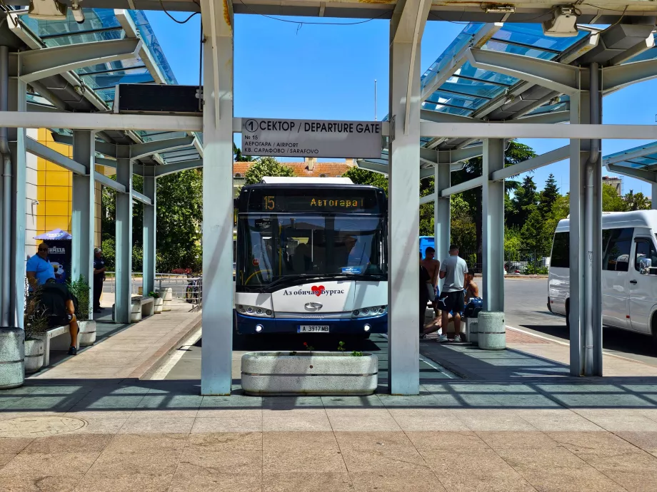 Linje 15 vid busstationen