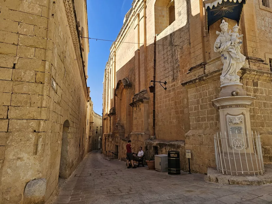 Gatorna i gamla stan i Mdina