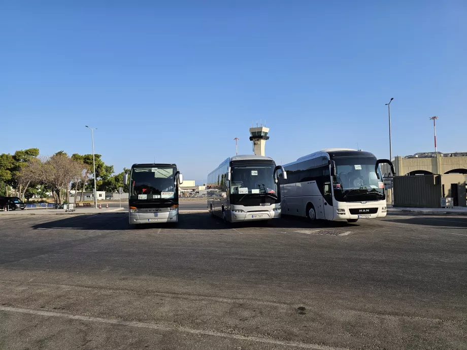 Turist busshållplatser