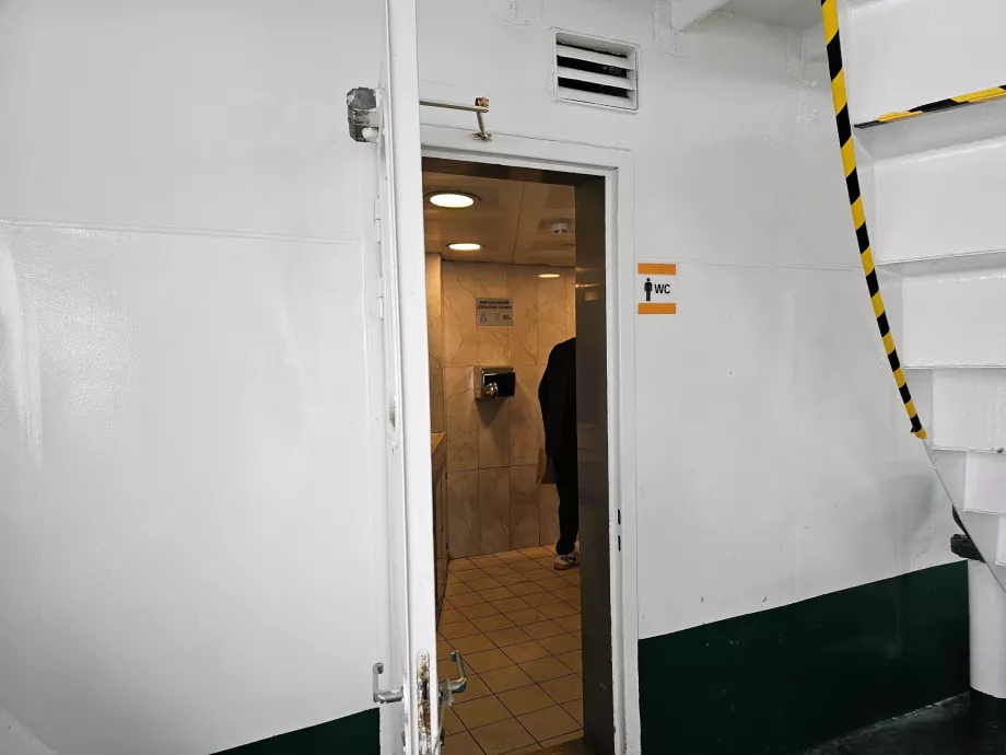 Toaletter på färjan