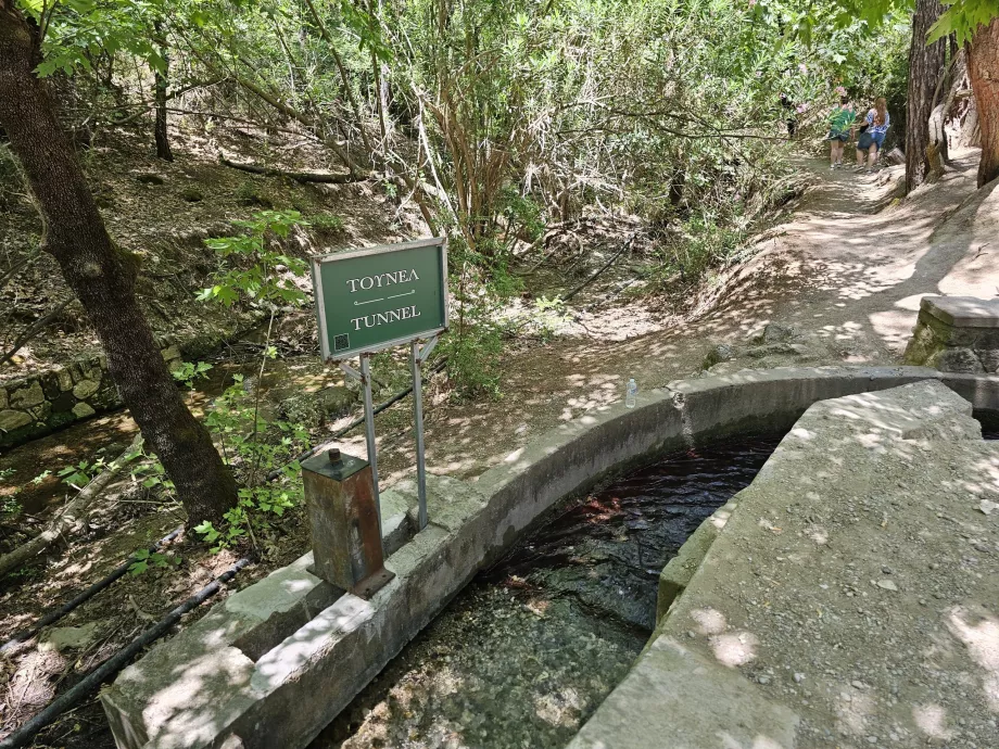 Tunnel vid Seven Springs