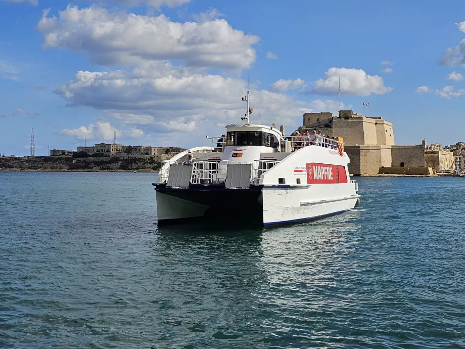 Färja Valletta - Tri-City