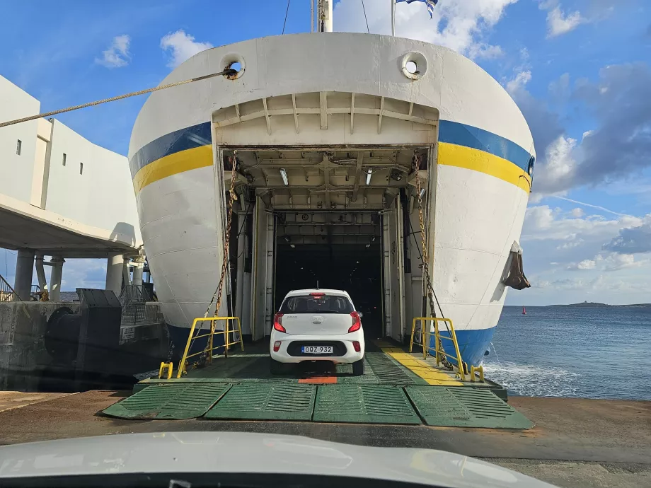 Färja till Gozo