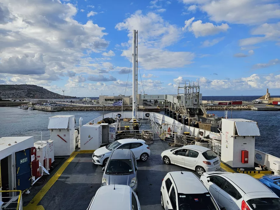 Parkering på färjan Malta - Gozo