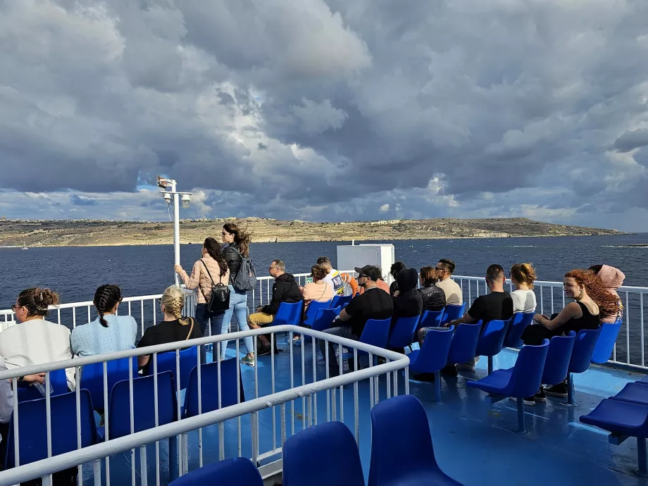 Uteservering på Gozo-färjan