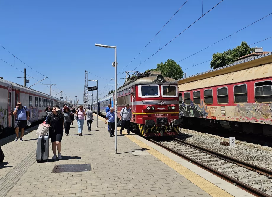 Tåg i Burgas efter ankomst från Sofia