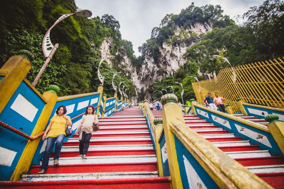 275 steg till Batu Caves