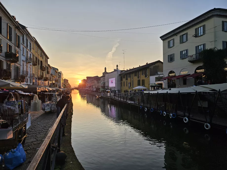 Solnedgång i Navigli