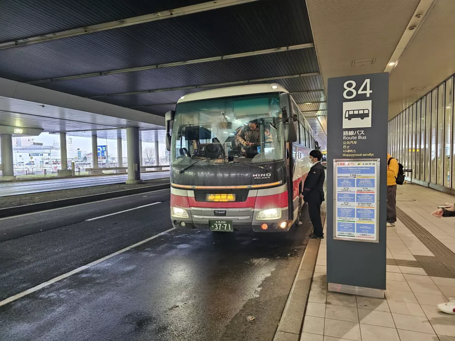 Buss från flygplatsen till Sapporo centrum